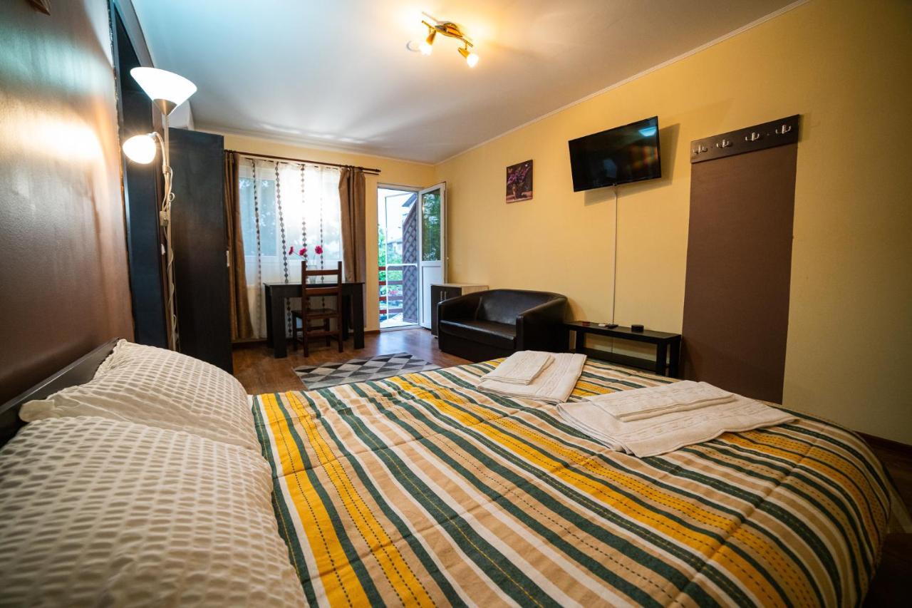 Buget B&B Focşani Extérieur photo